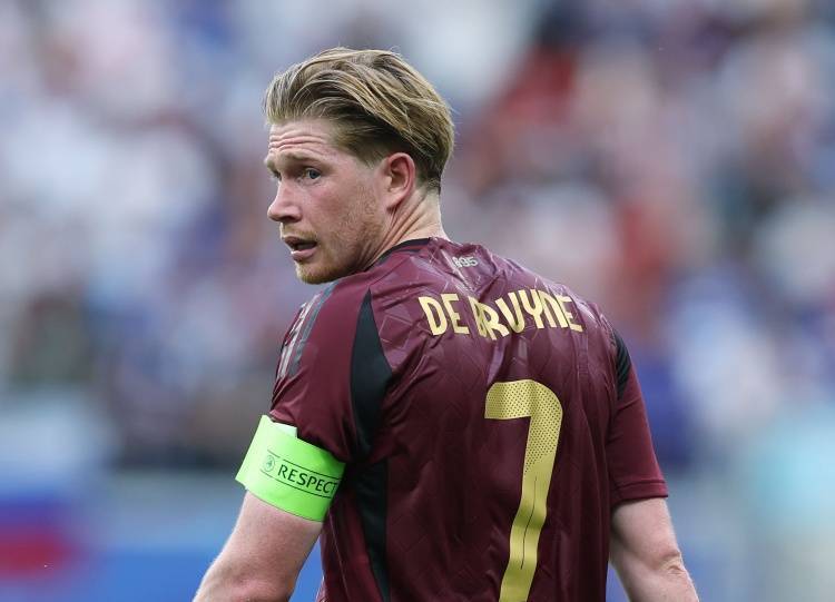 九游体育德布劳内重返赛场，重要助攻首场状态出色，快船观众沸腾！的简单介绍