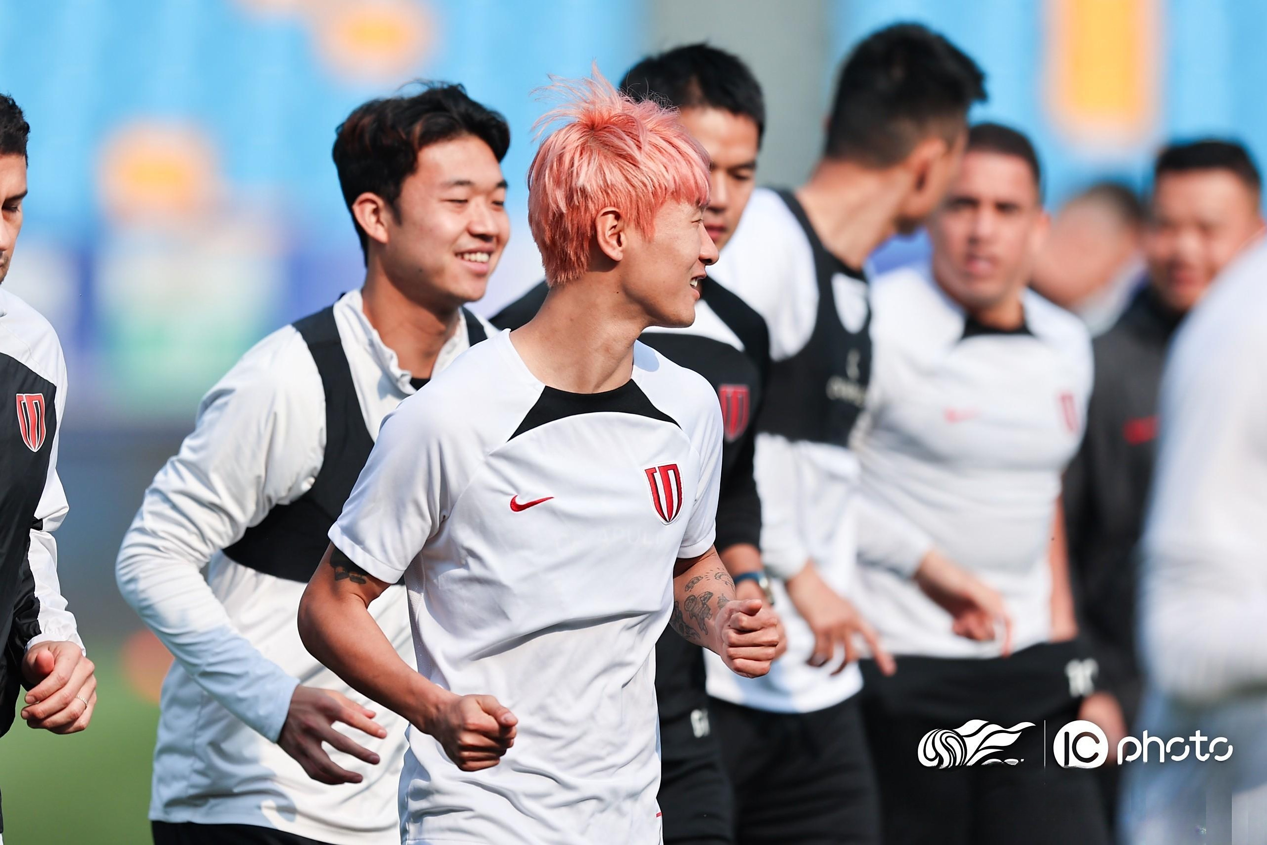 九游体育中国队观众热烈欢呼！，Ming迎来十赛季出色发挥热度持续攀升的简单介绍