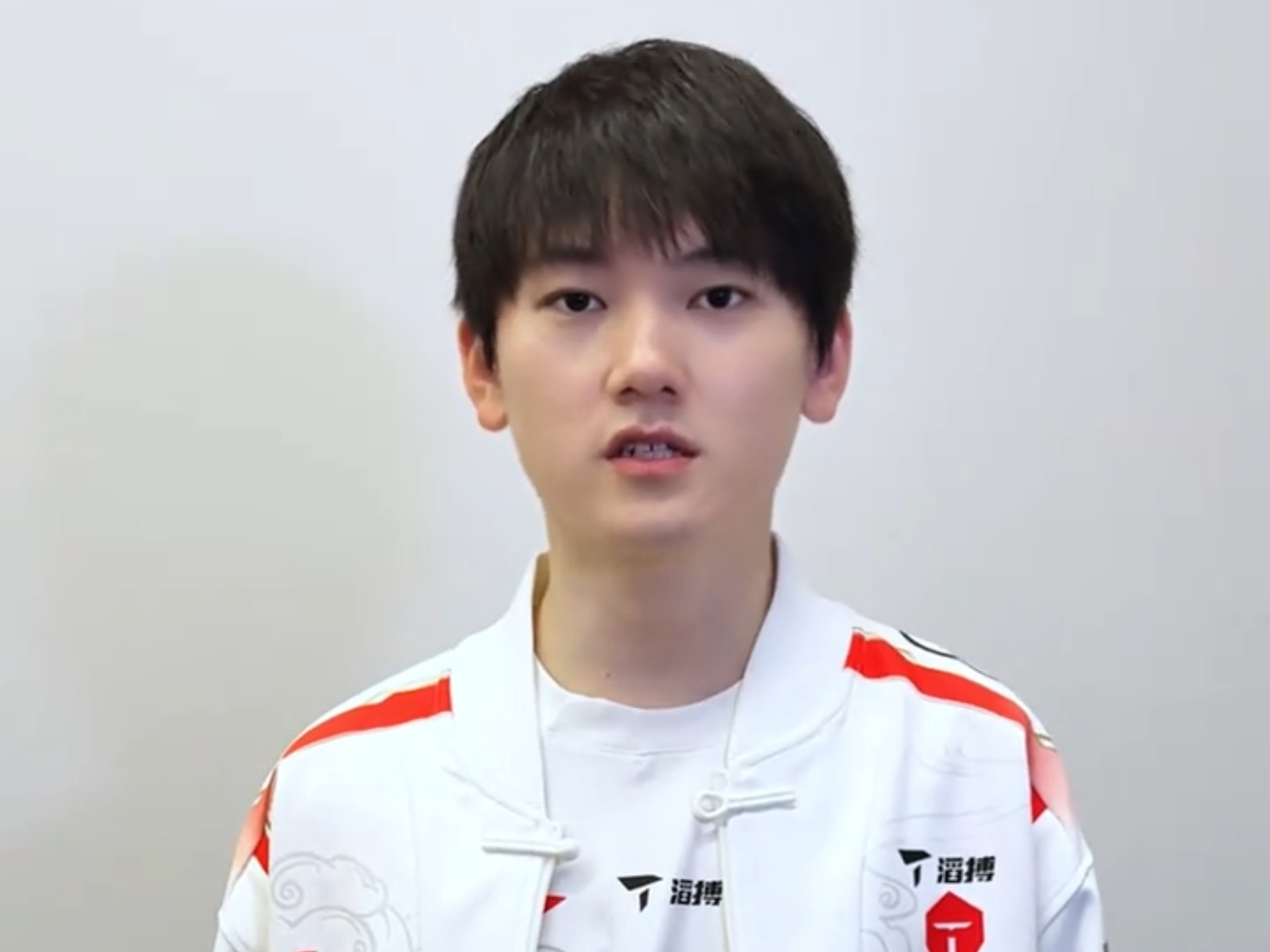 九游体育官网关于JackeyLove在中国队比赛中绝杀，问鼎冠军引发热议！的信息